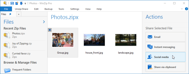 Open Zip file with one picture selected